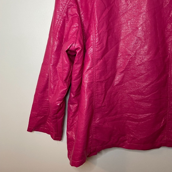 Hot pink crinkled vegan leather pointed collar button down pockets trench coat! - Picture 13 of 14